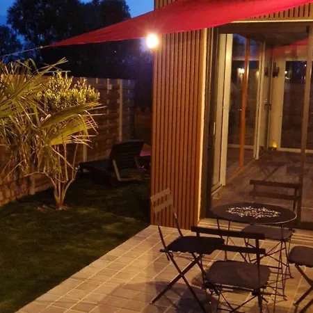 Escapade Romantique A Omer-espace Totalement Privatise Avec Terrasse * Saint-Omer (Pas-de-Calais)