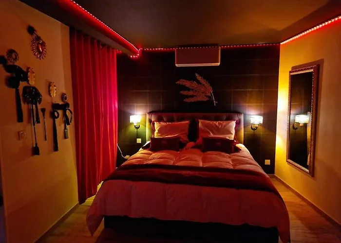 Escapade Romantique à Omer-espace Totalement Privatisé Avec Terrasse * Saint-Omer (Pas-de-Calais)