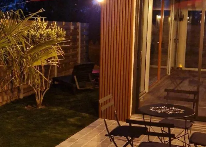 Escapade Romantique à Omer-espace Totalement Privatisé Avec Terrasse * Saint-Omer (Pas-de-Calais)