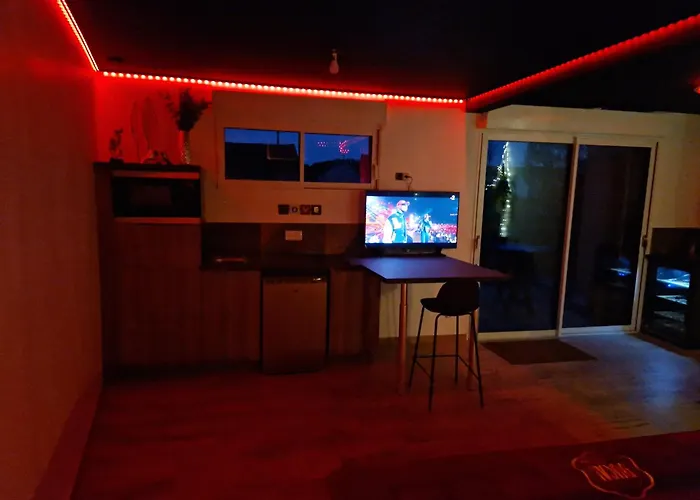 Escapade Romantique à Omer-espace Totalement Privatisé Avec Terrasse * Saint-Omer (Pas-de-Calais)